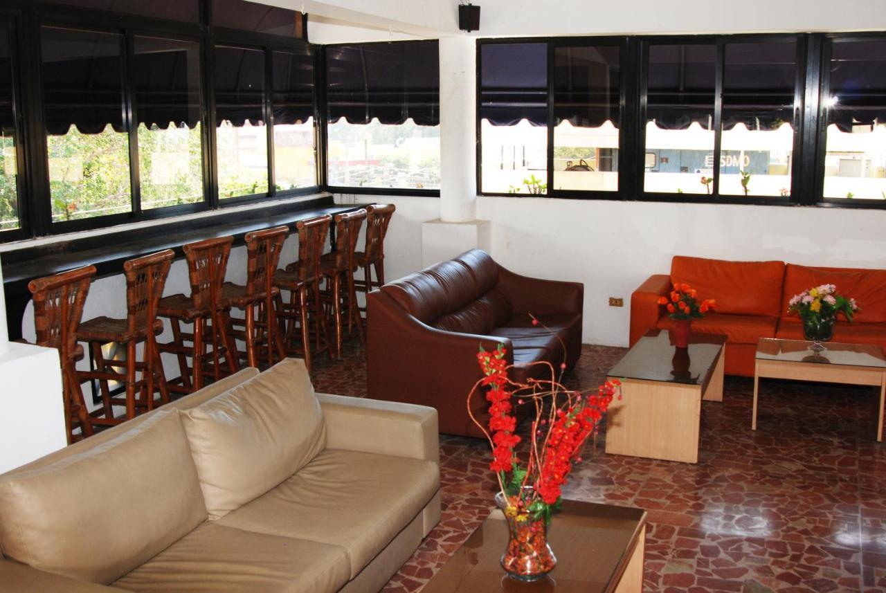 Royal Palace Hotel Santo Domingo Exterior photo