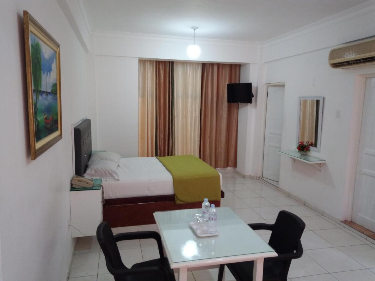 Royal Palace Hotel Santo Domingo Exterior photo