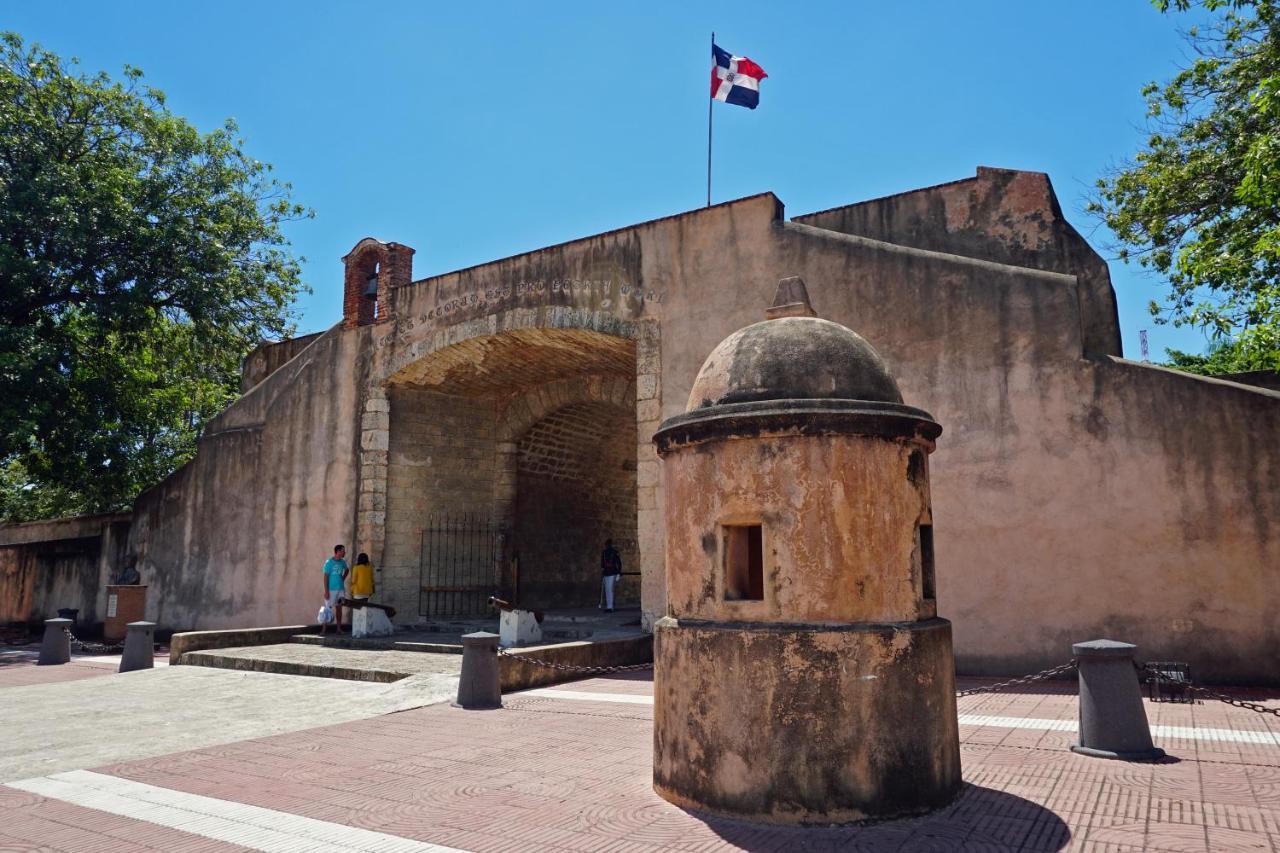 Royal Palace Hotel Santo Domingo Exterior photo